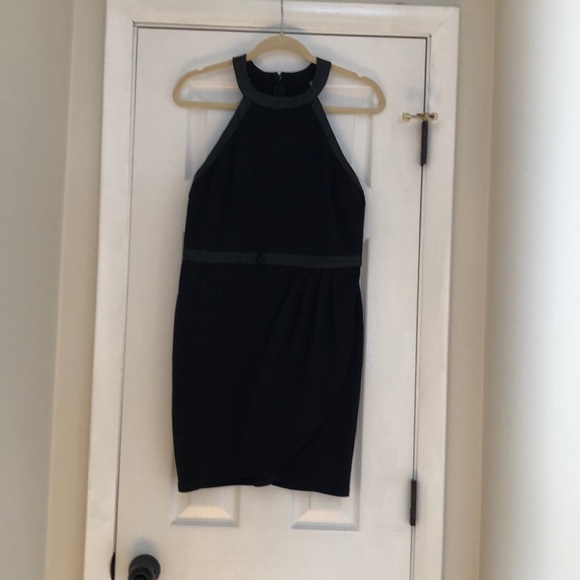 Dress - Picture 1 of 3